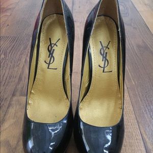 Yves Saint Laurent Heels size 40